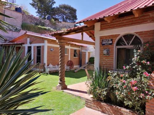 Cabaña La Brujita centro del pueblito magico in Mineral Del Monte, Mexico