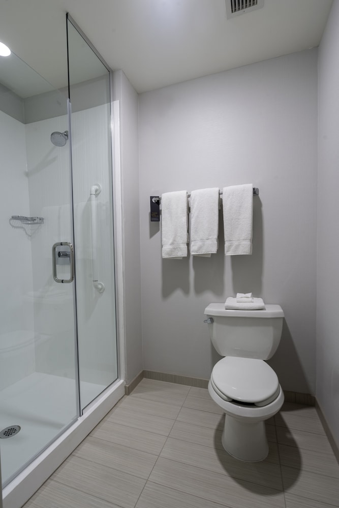 Courtyard by Marriott Cleveland Willoughby - photo 14