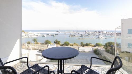 Vista Mare Apartments — 4-Star Luxury Hotel in Marina Di Ragusa, Italy