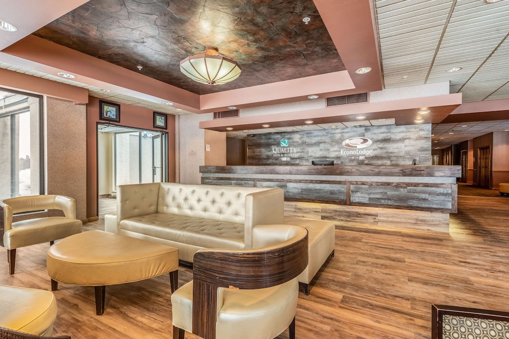 Econo Lodge Brainerd - photo 7