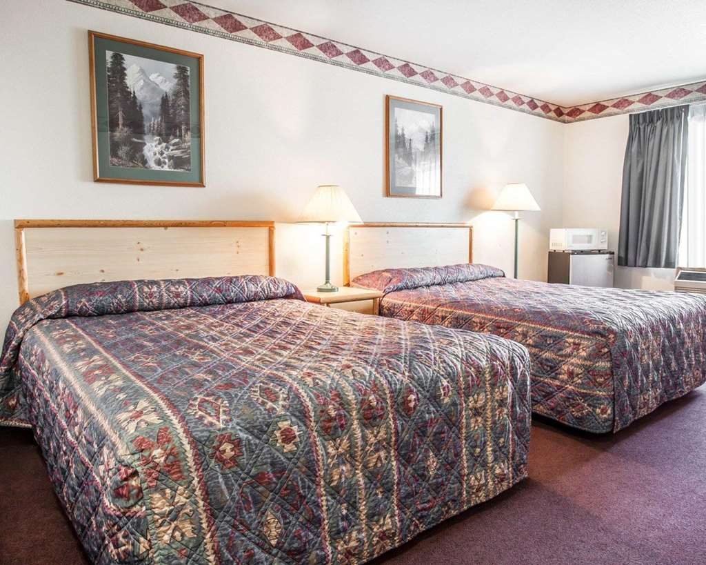 Rodeway Inn and Suites Spokane - photo 16