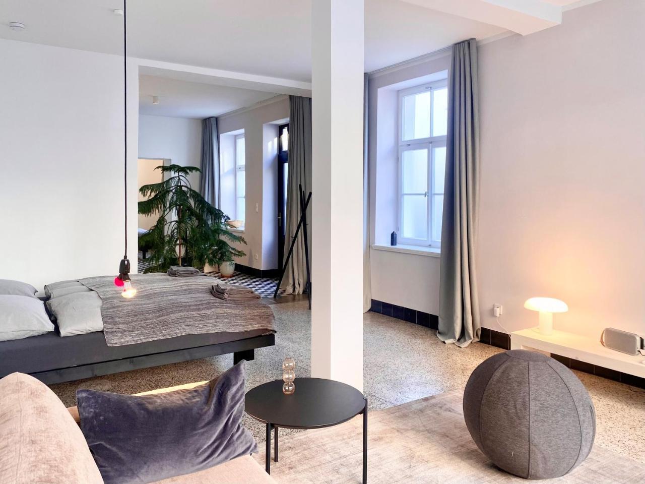 Zehuus Historical Charm 70Qm — 4-Star Luxury Hotel in Koeln, Germany
