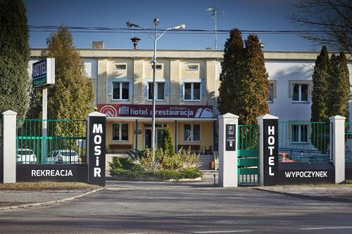 Hotel Włókniarz — hotel in Pabianice