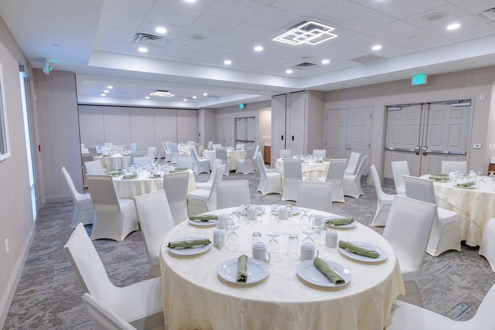 Hilton Garden Inn Lakewood - photo 55