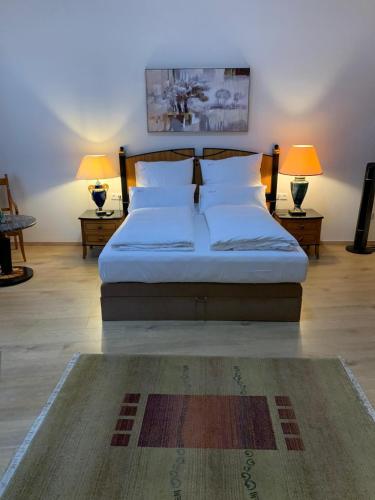 BirdOnTheWire — 4-Star Luxury Hotel in Budapest, Hungary