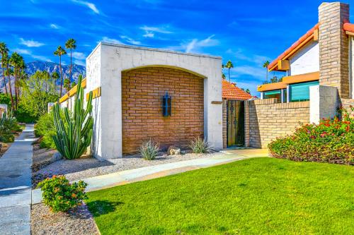 Canyon Club Hotel in Palm Springs, United States