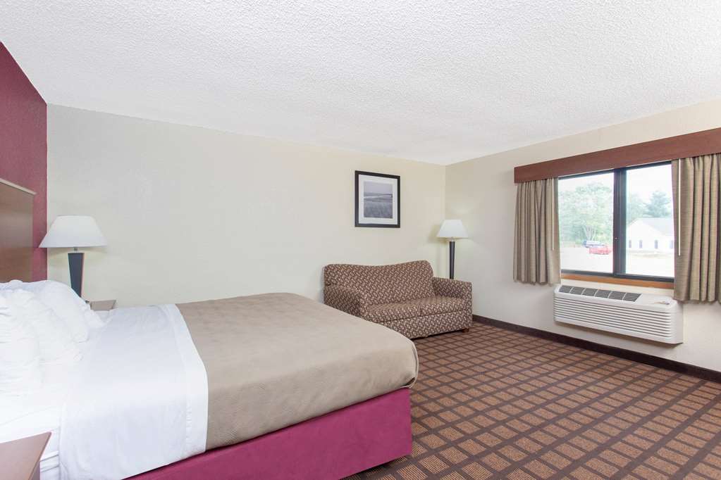 AmericInn by Wyndham Burlington - photo 21