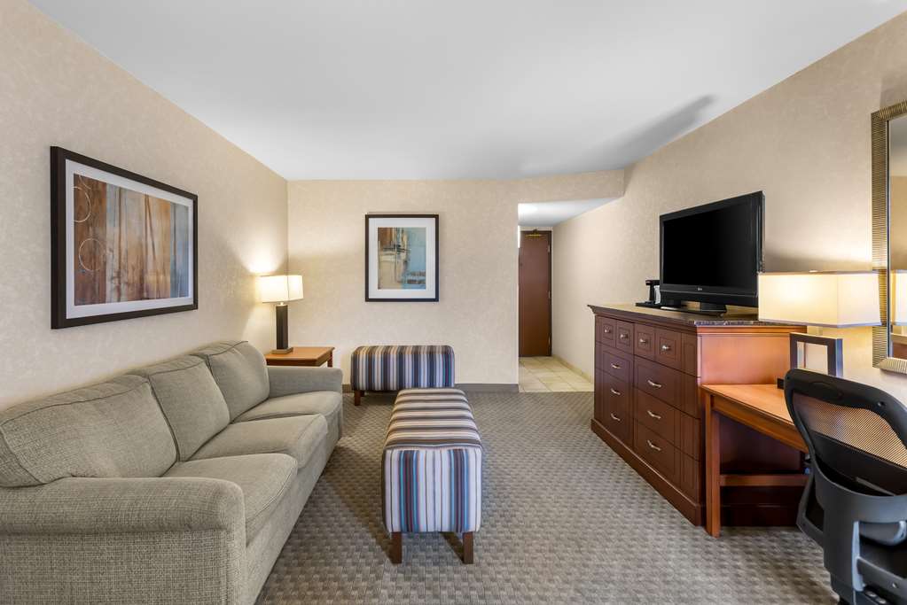 Sonesta Essential Houston Hobby Airport - photo 15