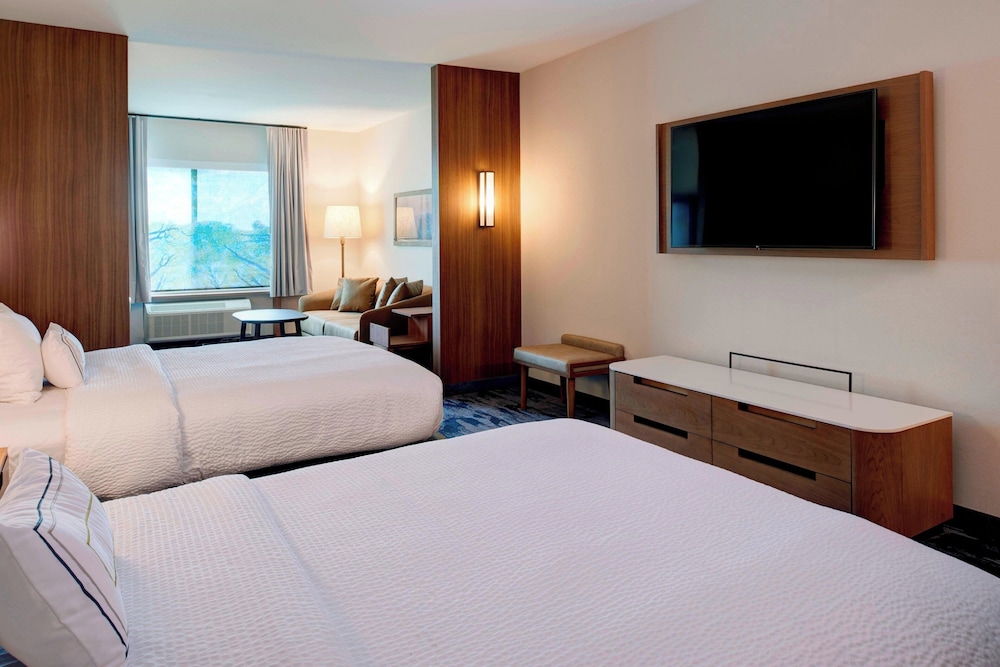 Fairfield Inn & Suites by Marriott Columbus IN - photo 9