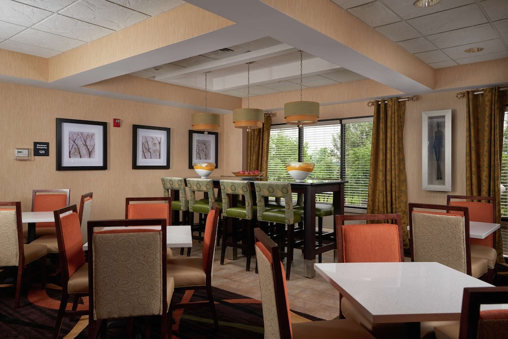 Hampton Inn Shrewsbury - photo 18