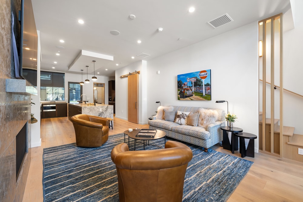 The Glenwood by Jackson Vacations — 4-Star Luxury Hotel in Jackson, United States