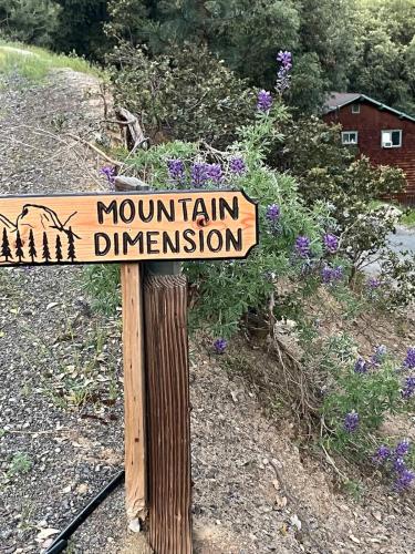 Mountain Dimension — Unknown City — photo 4