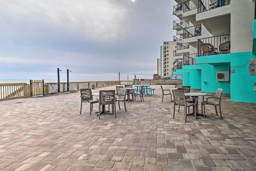 Oceanfront Oasis w Deck and Resort Beach Access - photo 18