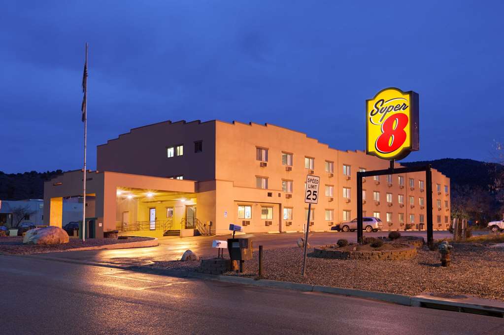 Super 8 by Wyndham Durango - photo 2