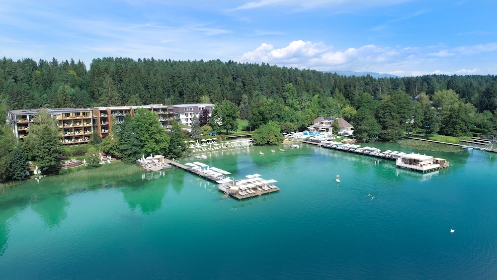 Amerika Holzer Hotel Resort — 4-Star Luxury Hotel in Eberndorf, Austria