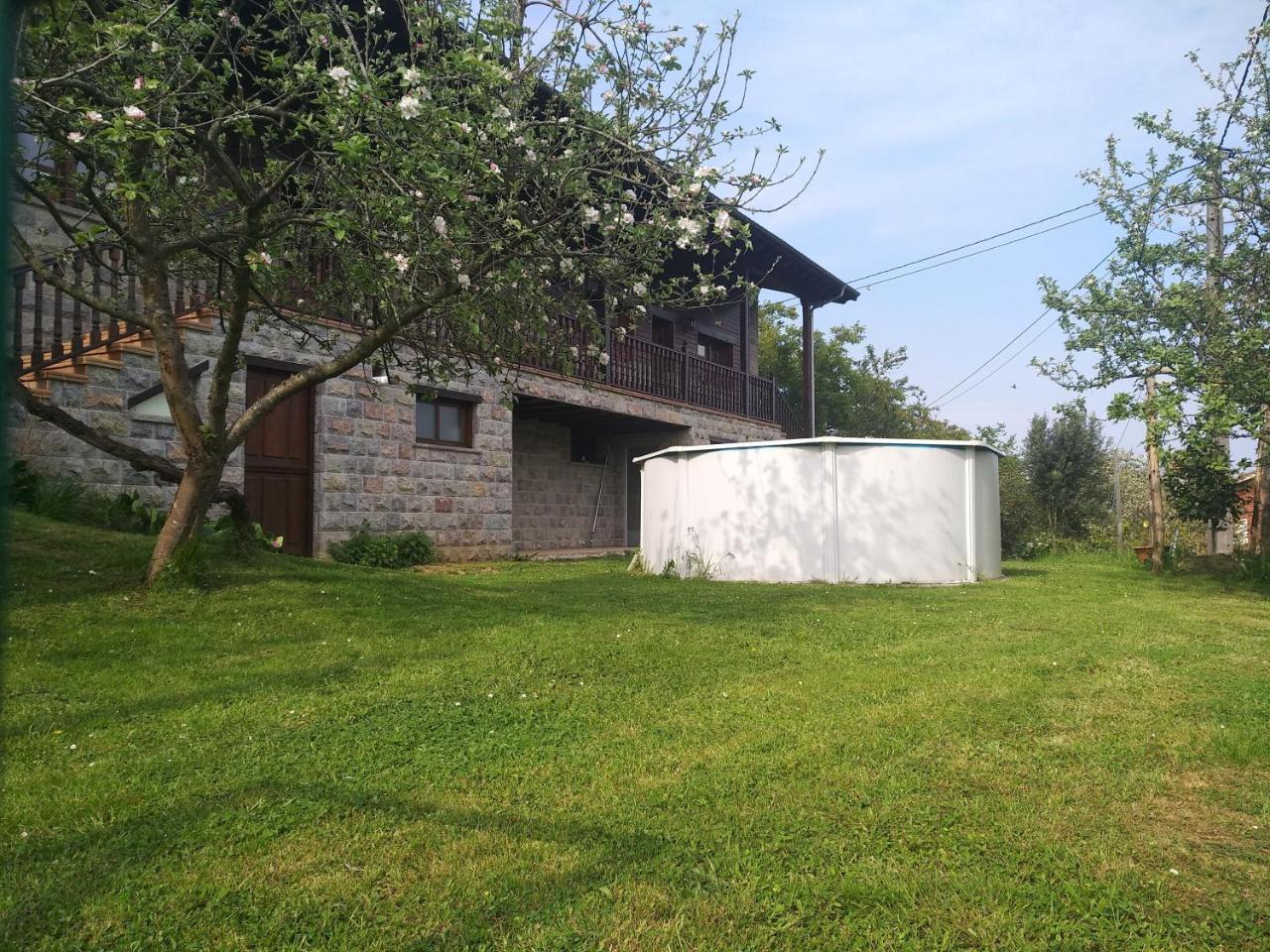 Viviendas Vacacionales la Casona de Tresninin — hotel in Nava