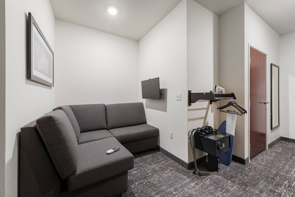 Cobblestone Hotel & Suites Urbana - photo 18