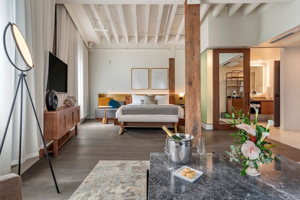 One11 Hotel - photo 20