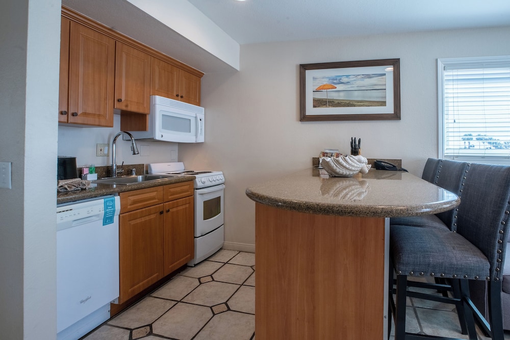 San Clemente Cove Resort - photo 10