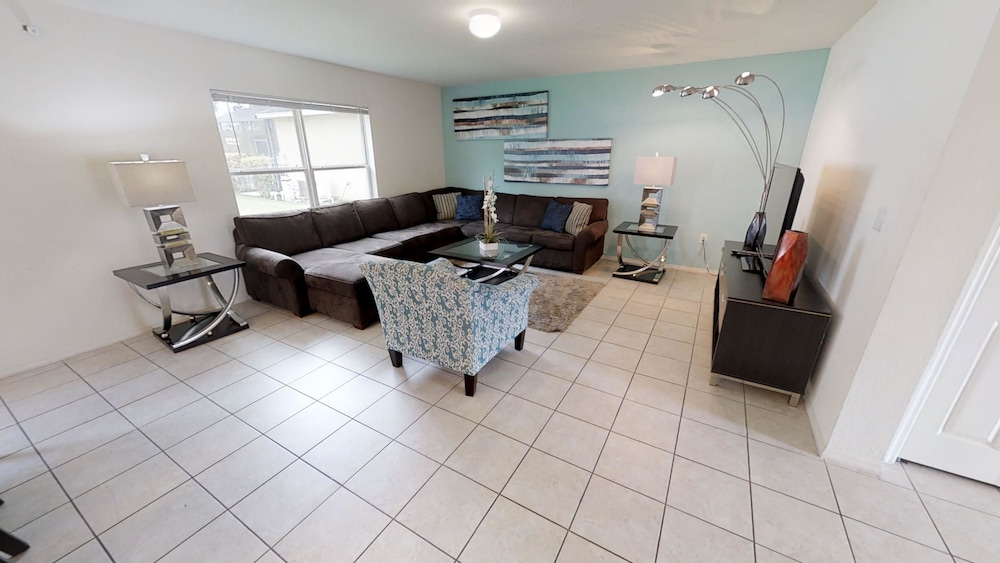 Crystal Cove Resort - photo 26