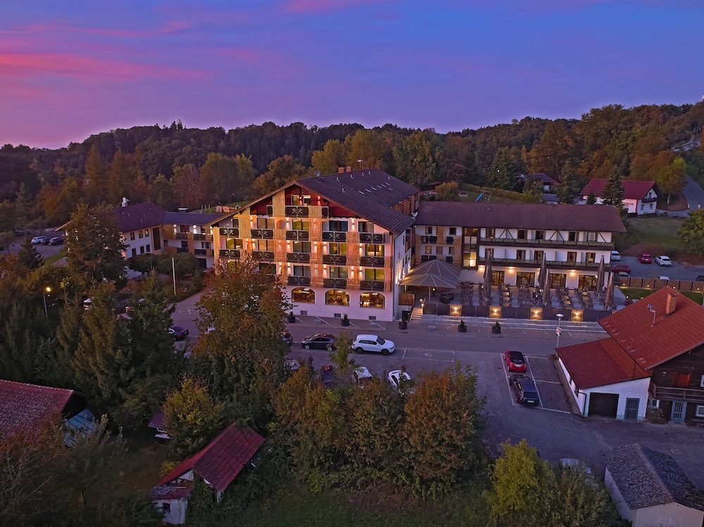 Wellnesshotel Zum Koch eK — 4-Star Luxury Hotel in Ortenburg, Germany