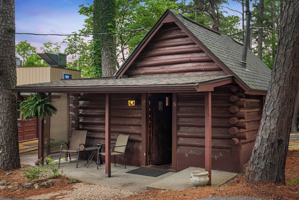 Tall Pines Inn - photo 178