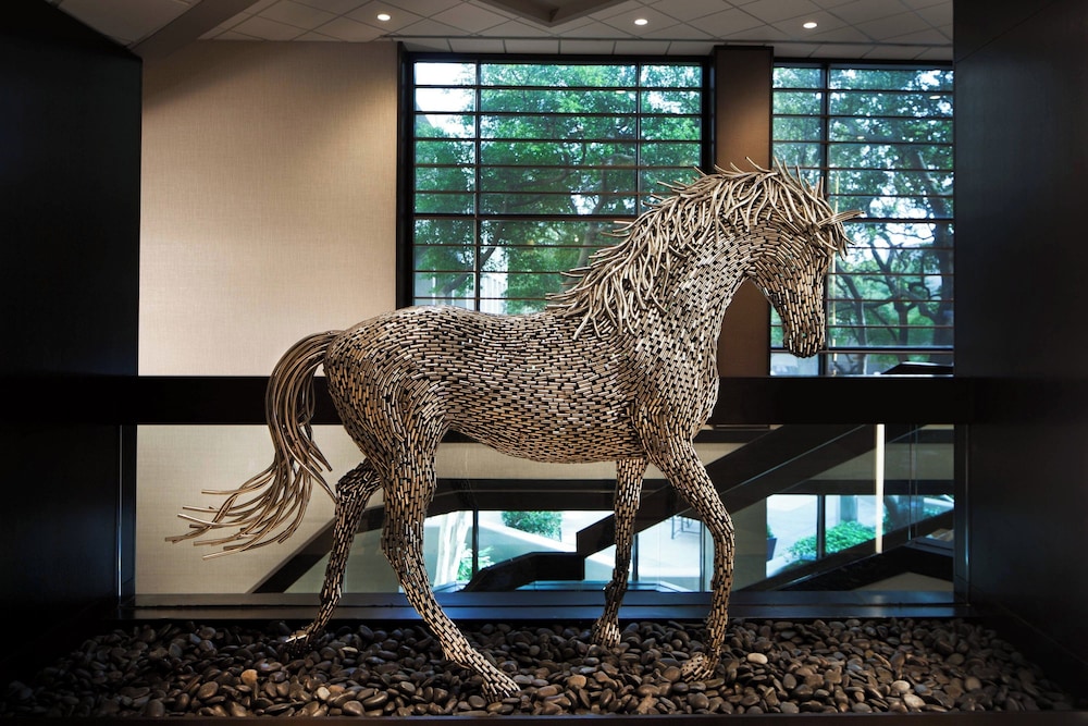 Dallas Fort Worth Airport Marriott - photo 3