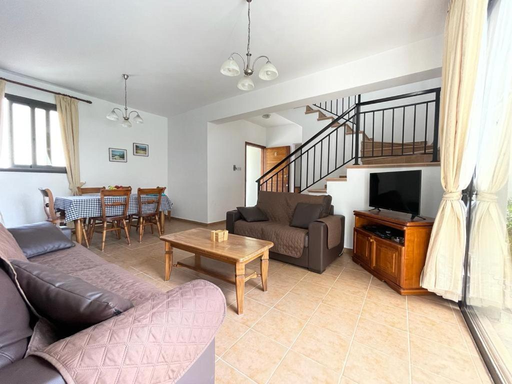 Spacious 3 bedroom villa private pool — 4-Star Luxury Hotel in Paphos, Cyprus