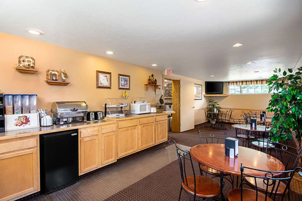 Rodeway Inn Gunnison Crested Butte - photo 24