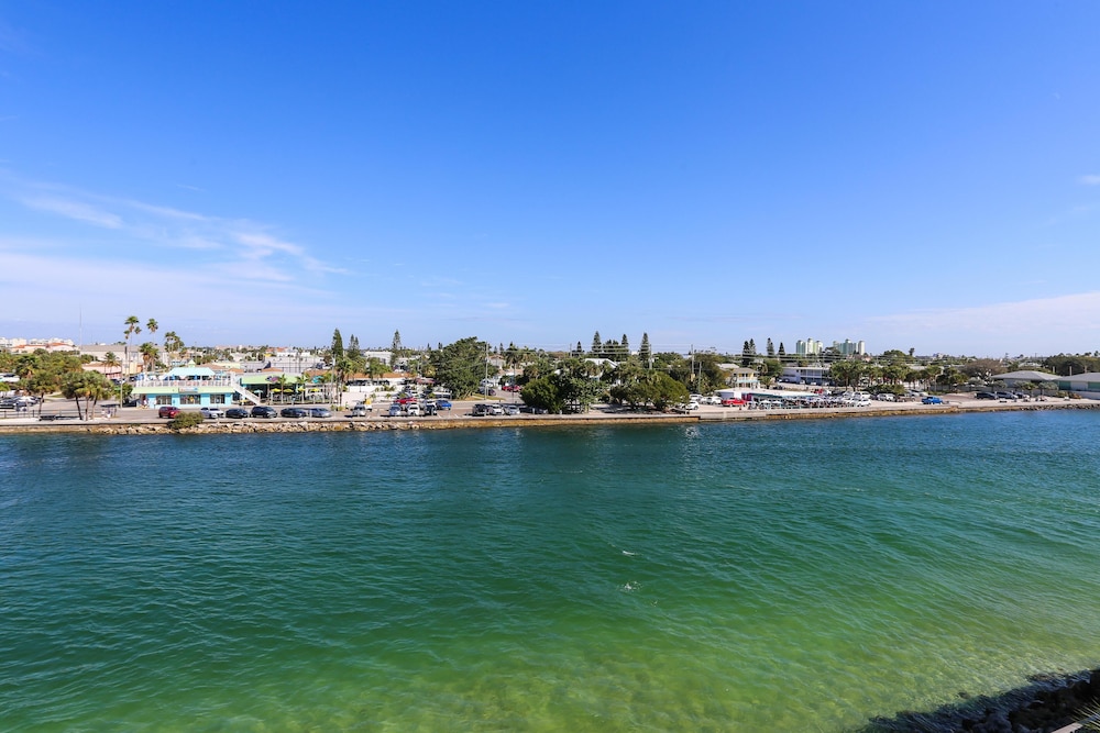 Land's End 3 406 Bay Front - photo 32