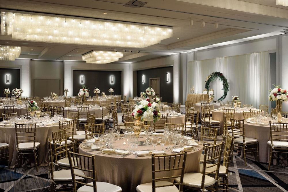 Sheraton Cerritos Hotel - photo 12