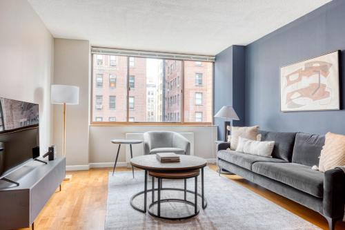 UWS 1br w gym doorman elevator nr Central Park NYC 1049 — 4-Star Luxury Hotel in New York City, United States