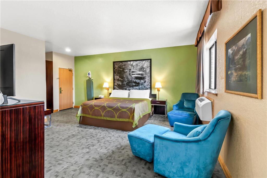 Super 8 by Wyndham Uniontown PA - photo 28