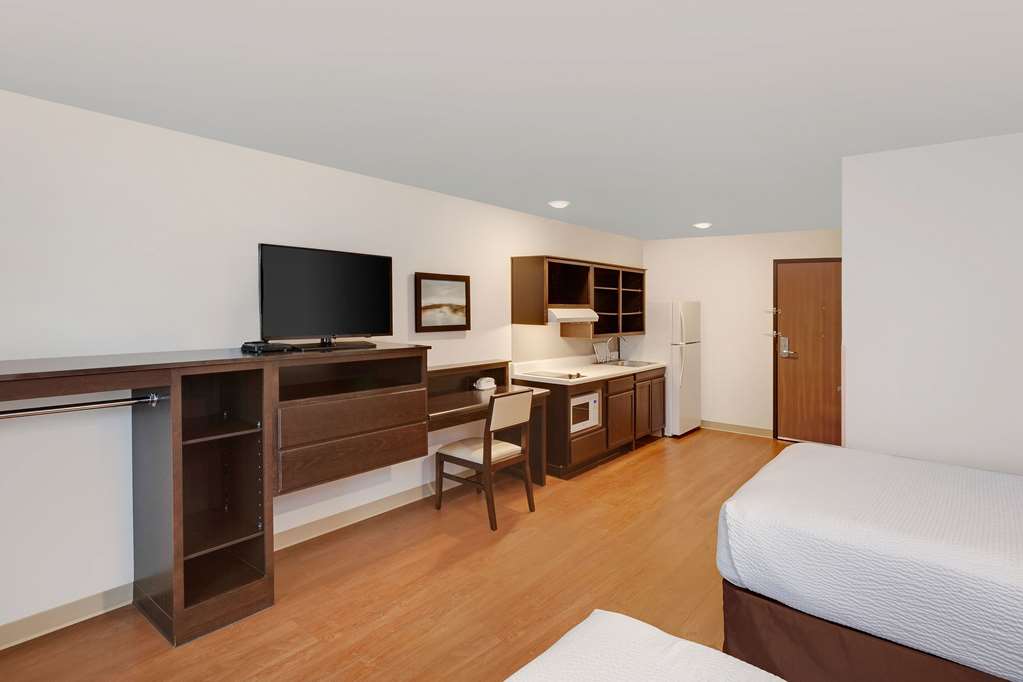 WoodSpring Suites Las Colinas Northwest Dallas - photo 12
