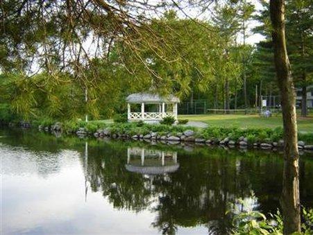 Maplehurst Inn - photo 2