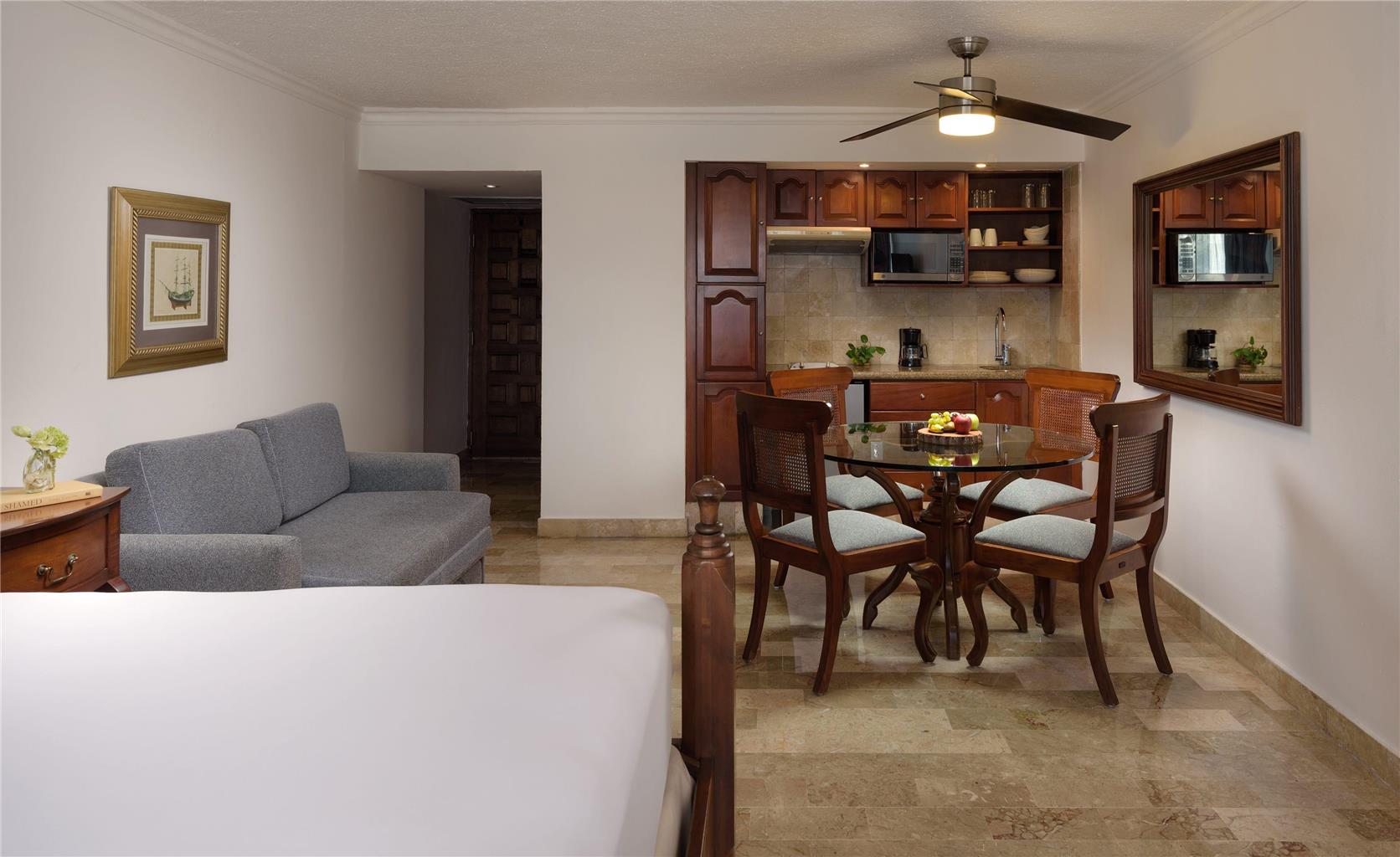 Guest room