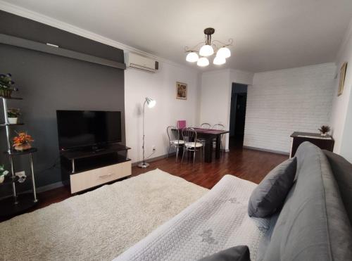 Nadezhda Apartments on the Nauryzbai Batyr 82 — 4-Star Luxury Hotel in Almaty, Kazakhstan