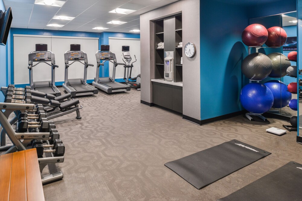 Fairfield Inn & Suites by Marriott Coralville - photo 19