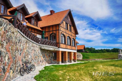 Kikity Siedlisko z lądowiskiem — hotel in Kolno