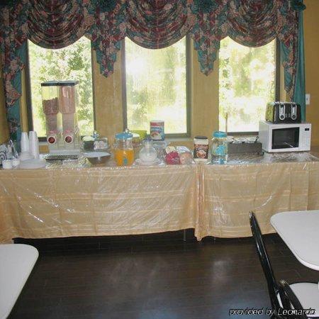 McMinnville Inn - photo 2