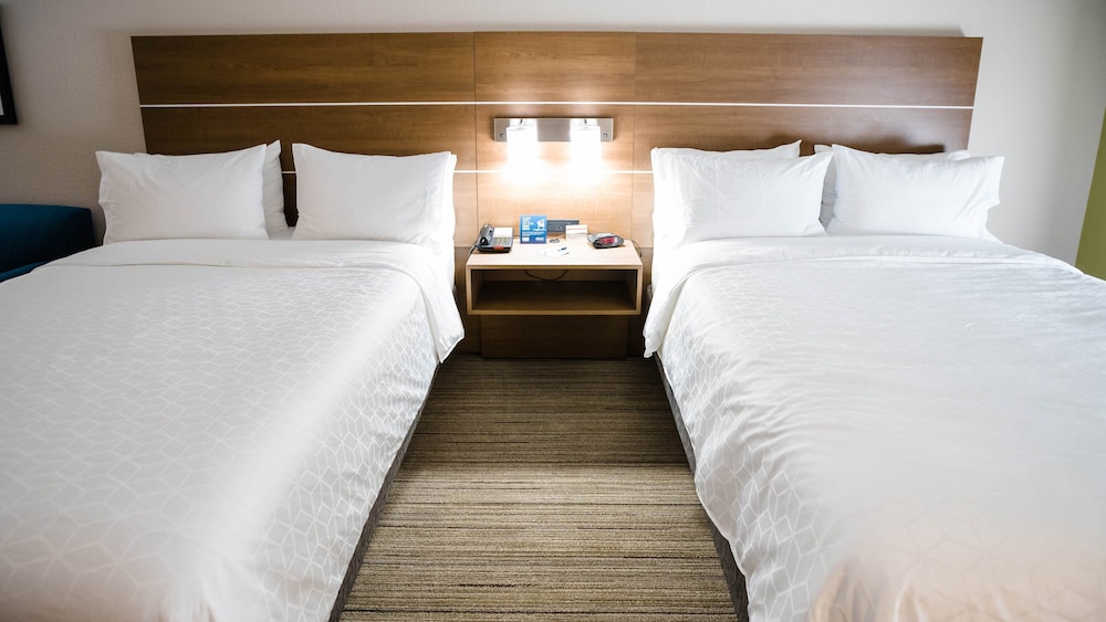 Holiday Inn Express & Suites Knoxville Farragut by IHG - photo 14