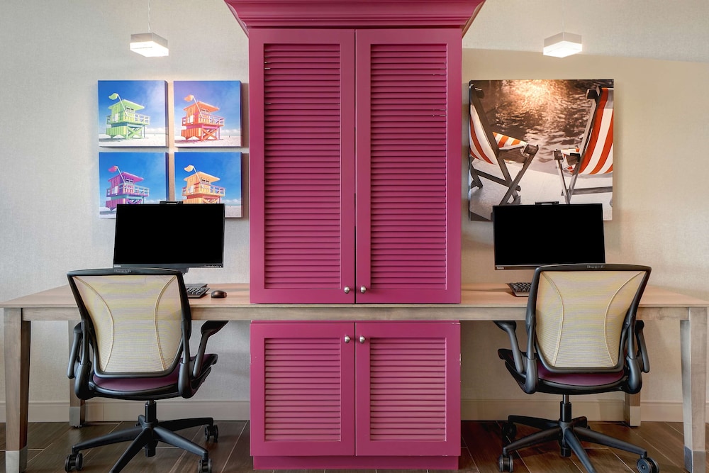 Home2 Suites by Hilton Lakewood Ranch - photo 4