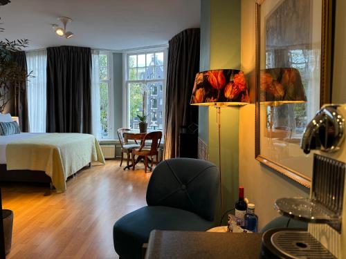 Décor Canal House — 4-Star Luxury Hotel in Amsterdam, Netherlands