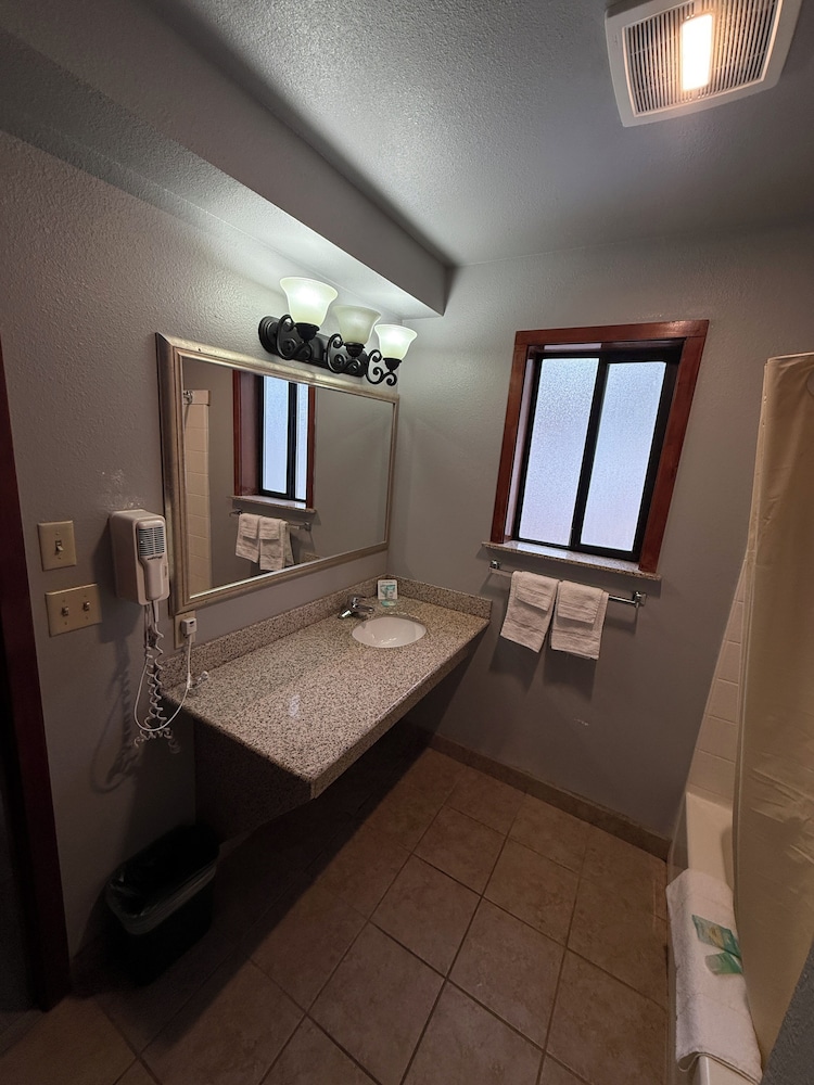 Stewart Lodge - photo 17