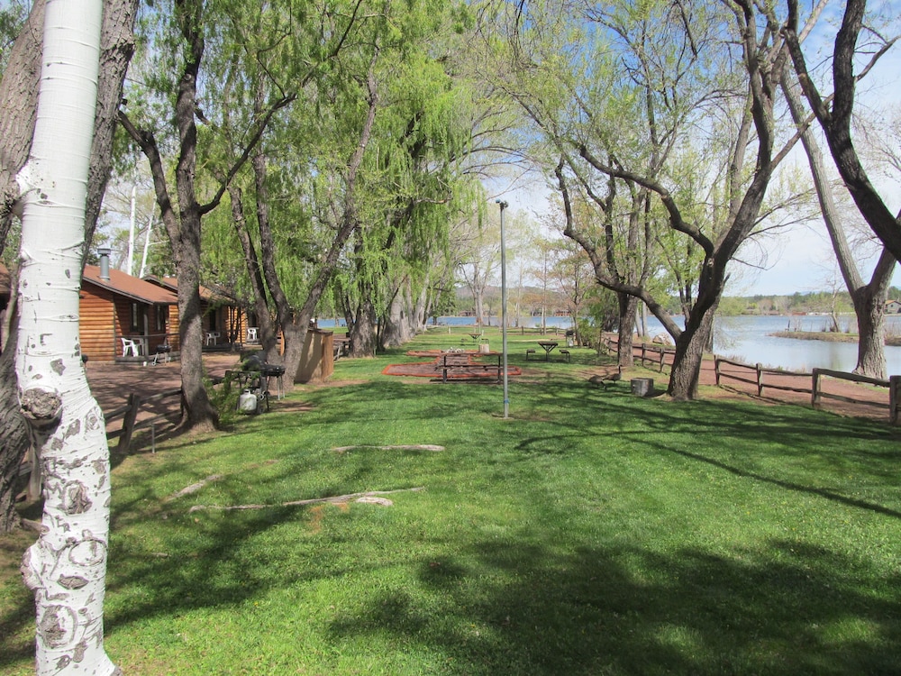 Lazy Oaks Resort - photo 15