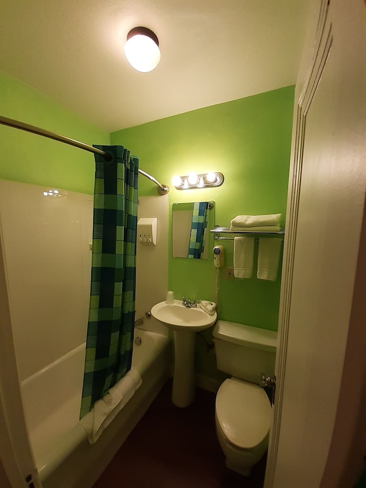 Tioga Extended Stay Hotel - photo 14