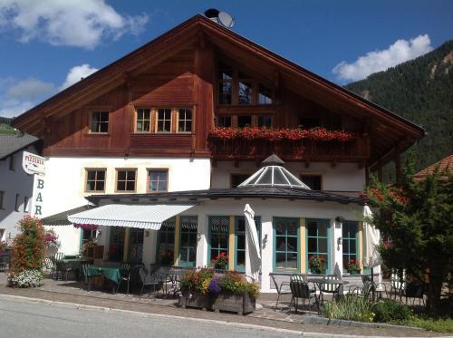 Garni Pineta — hotel in San Martino In Badia