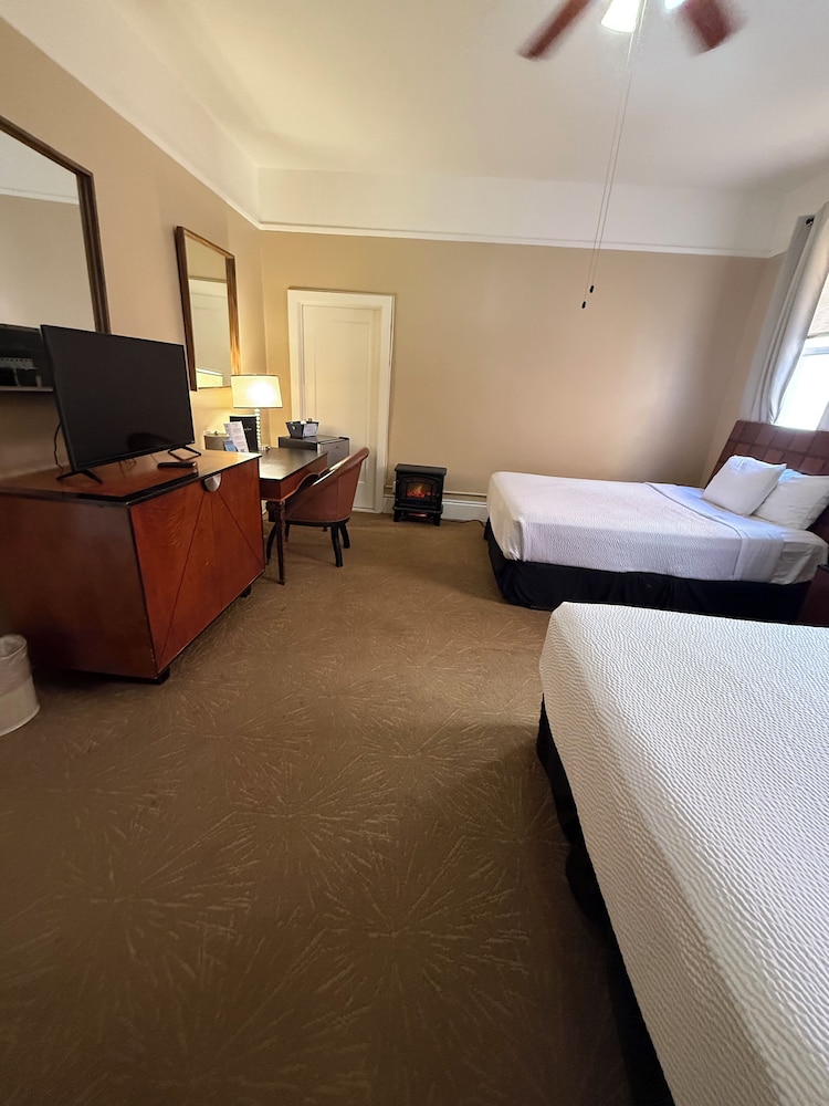 The Gadsden Hotel - photo 18