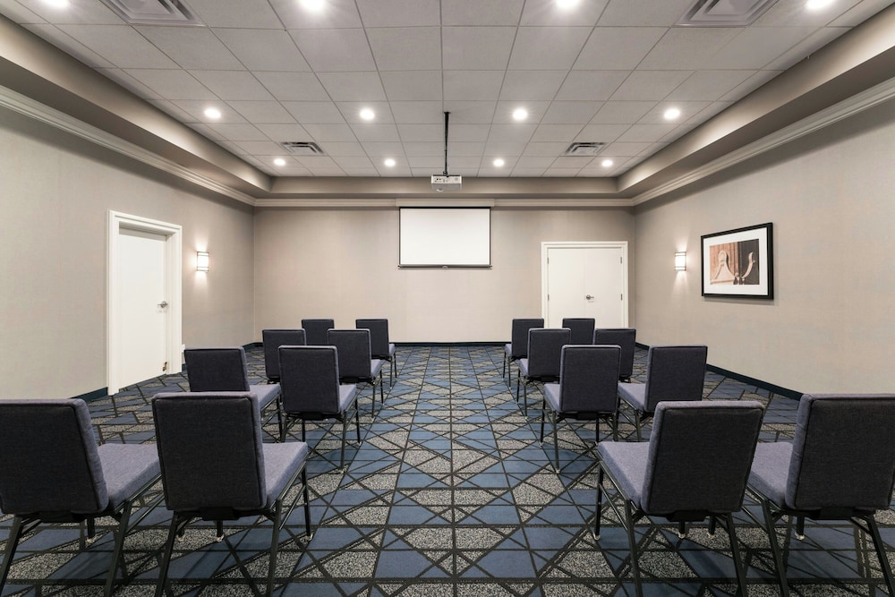 Courtyard by Marriott St. Petersburg Downtown - photo 37