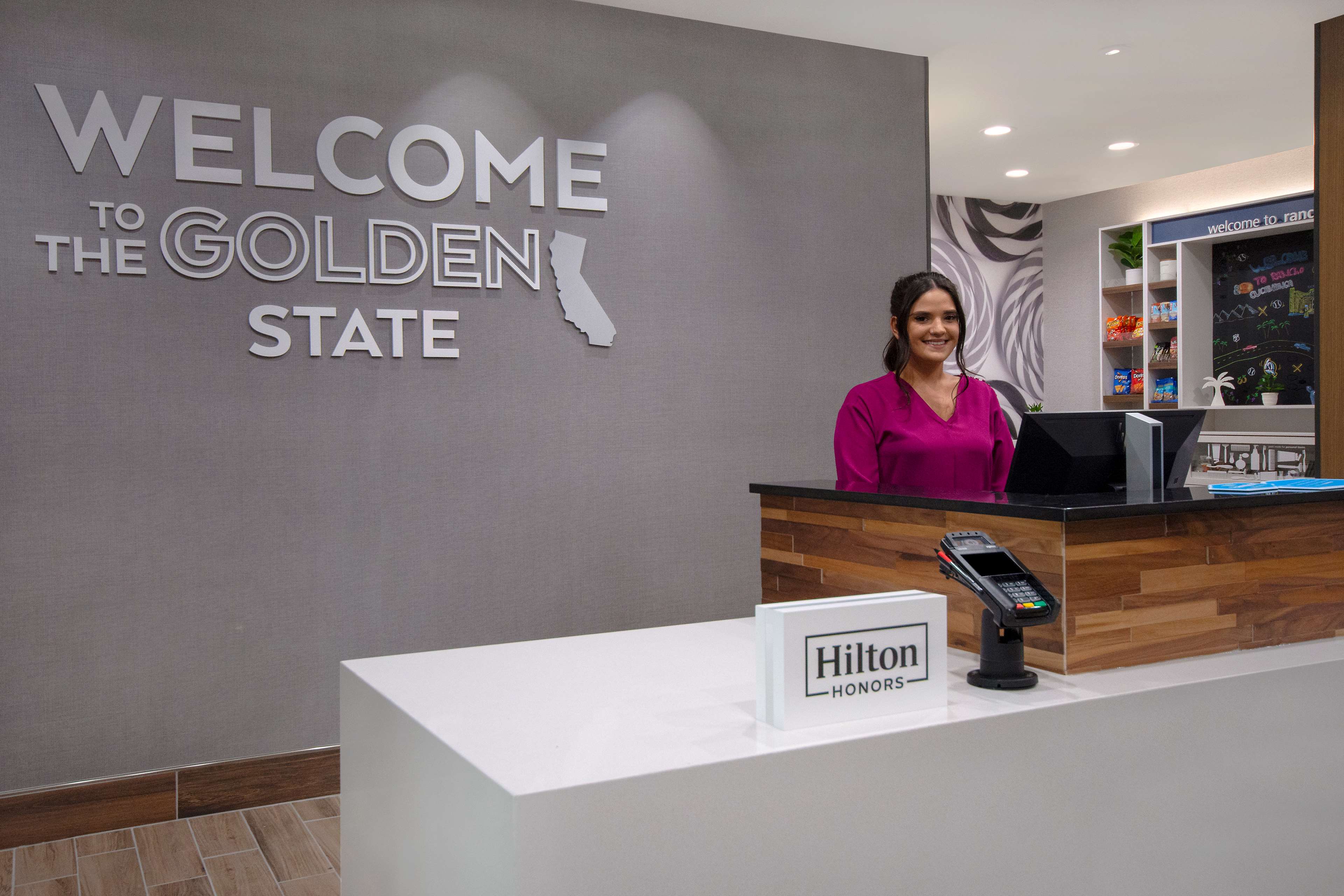 Hampton Inn & Suites Ontario Rancho Cucamonga - photo 7
